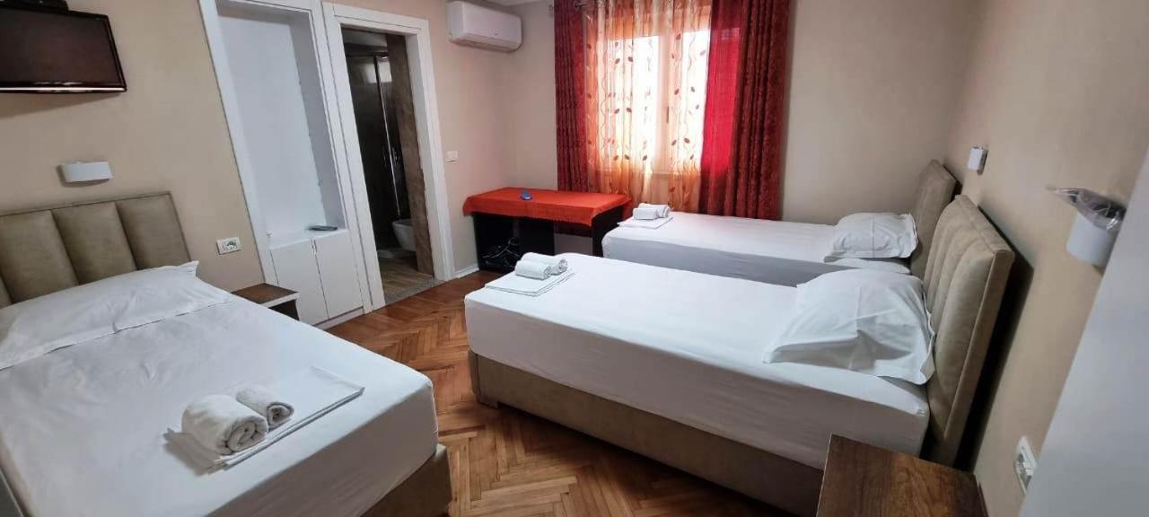 Aaa Apartment Berat Kültér fotó