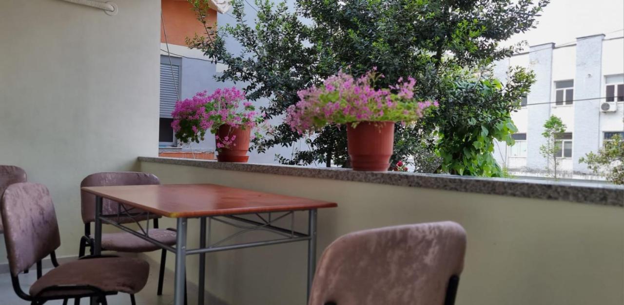 Aaa Apartment Berat Kültér fotó
