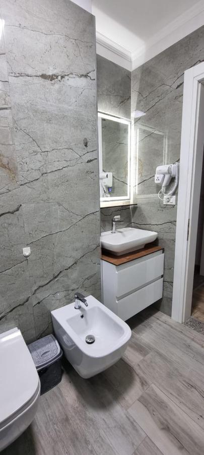 Aaa Apartment Berat Kültér fotó